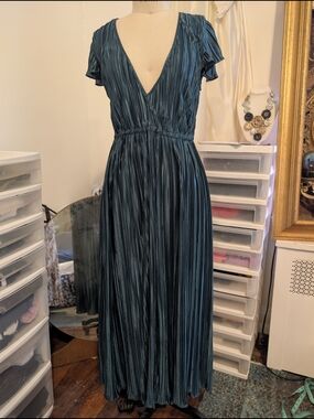 Urban Outfitters Green Pleated V-Neck Maxi Dress
